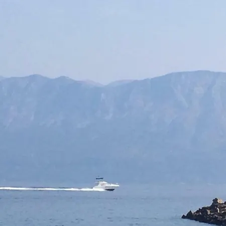 Eufemia Botel Makarska